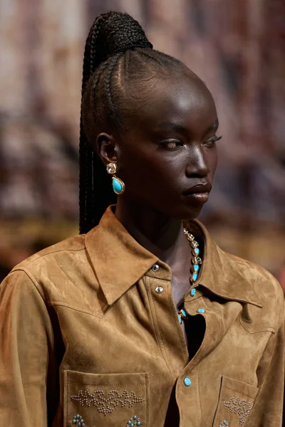 Look 36